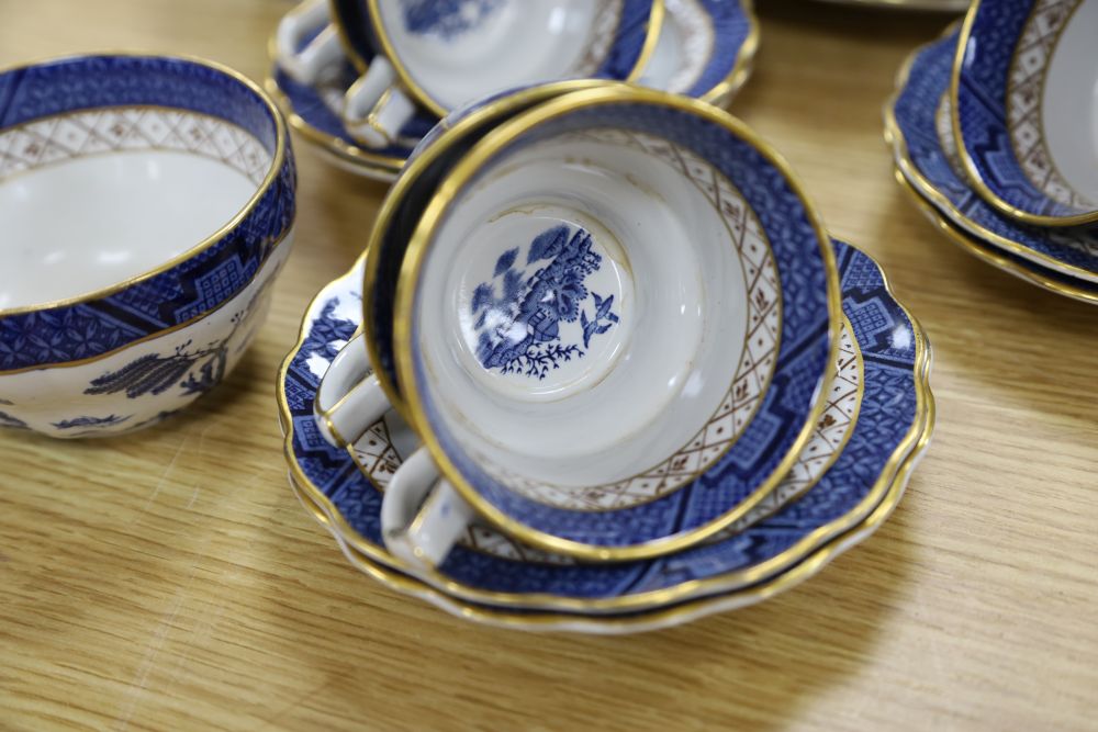 A Booths Real Old Willow dinner and tea service (34)